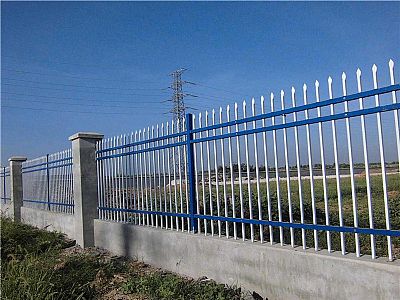 廠區(qū)圍墻護(hù)欄